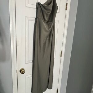 Elegant Olive Green One-Shoulder Dress